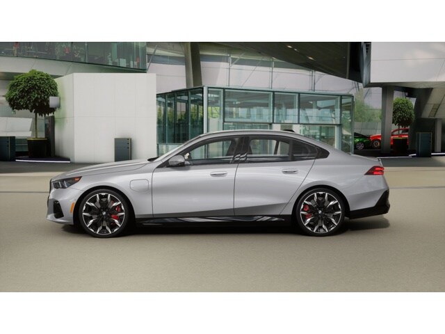 2026 Bmw 550e xDrive photo 4