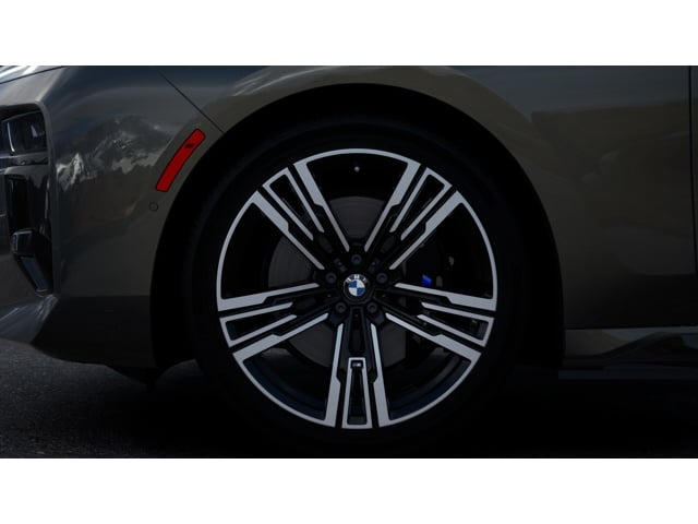 2026 BMW i7 60 - Photo 24