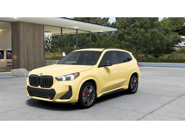 2026 BMW X1 28i's photo