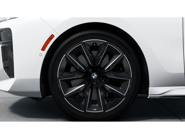2025 BMW 7 Series 760i - Photo 41