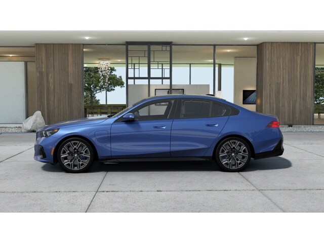 2026 Bmw 550e xDrive photo 4