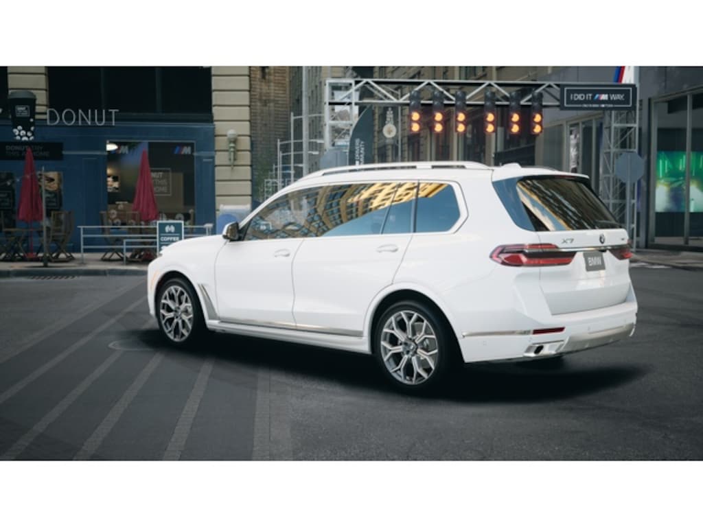 New 2026 BMW X7 xDrive40i SUV