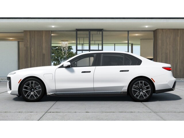 2026 Bmw 750e photo 4