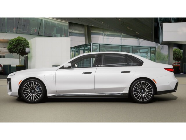 2026 Bmw 750e photo 4