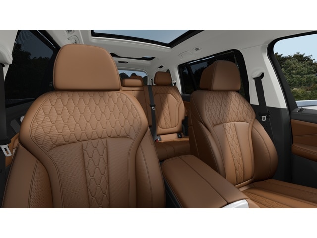 2027 BMW X7 40i - Photo 49