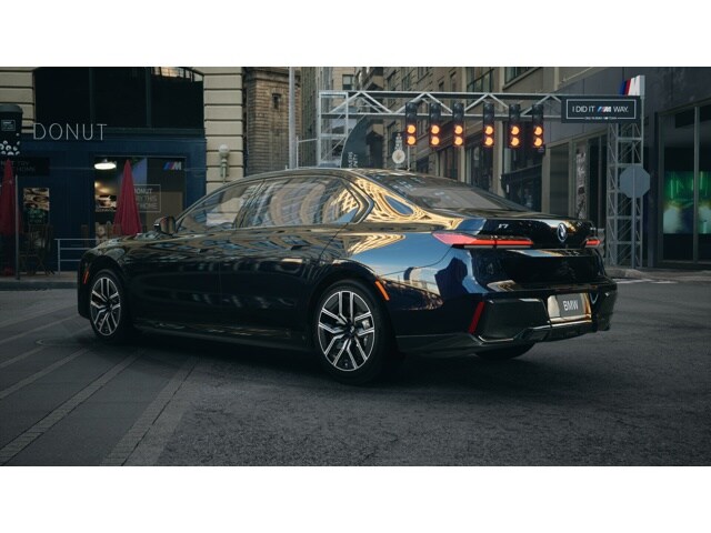 2025 Bmw i7 xDrive60 photo 2