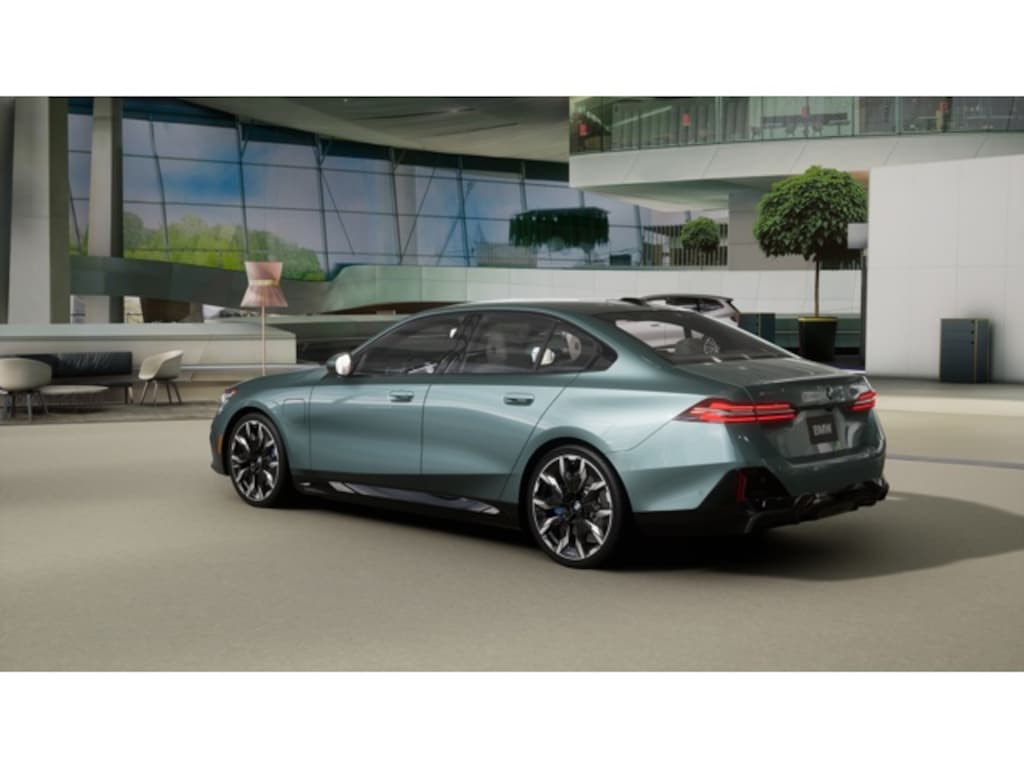 New 2027 BMW 550e xDrive Sedan