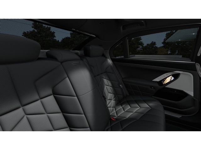 2026 BMW 7 Series 750e - Photo 42