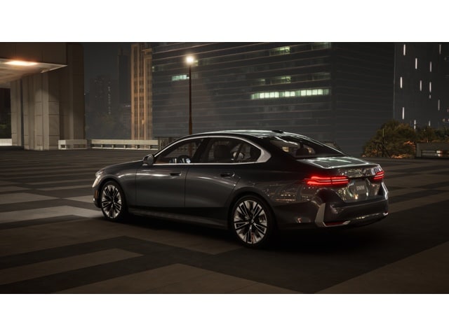 2026 Bmw 530i Sedan photo 2