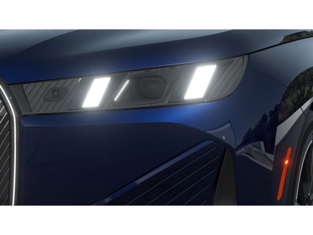 2026 BMW 5 Series 550e - Photo 27