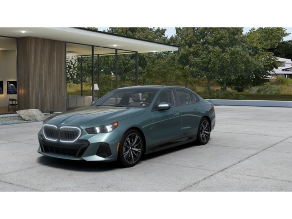 New 2027 BMW 550e xDrive Sedan