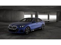 2026 BMW 550e xDrive Sedan