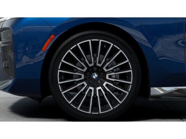 2026 BMW 7 Series 750e - Photo 23