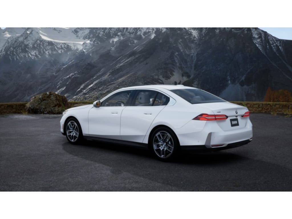 New 2026 BMW 530i xDrive Sedan