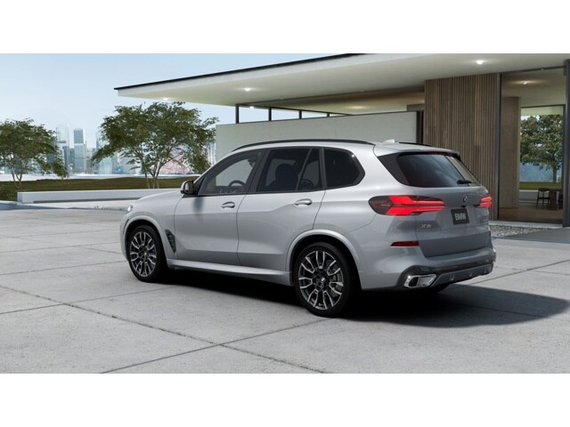 2026 Bmw X5 M photo 2
