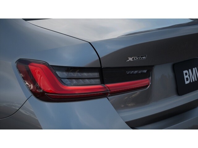 2026 BMW 3 Series 330i - Photo 8
