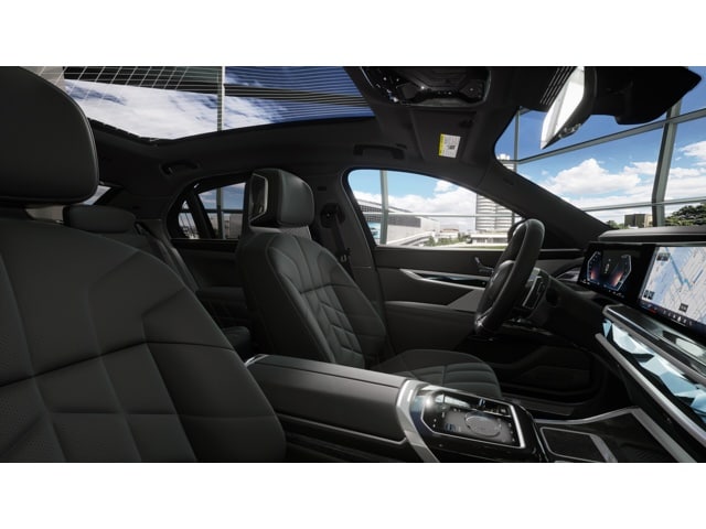 2026 BMW 7 Series 740i - Photo 9