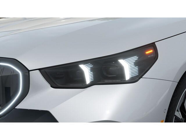 2026 BMW 5 Series 550e - Photo 39