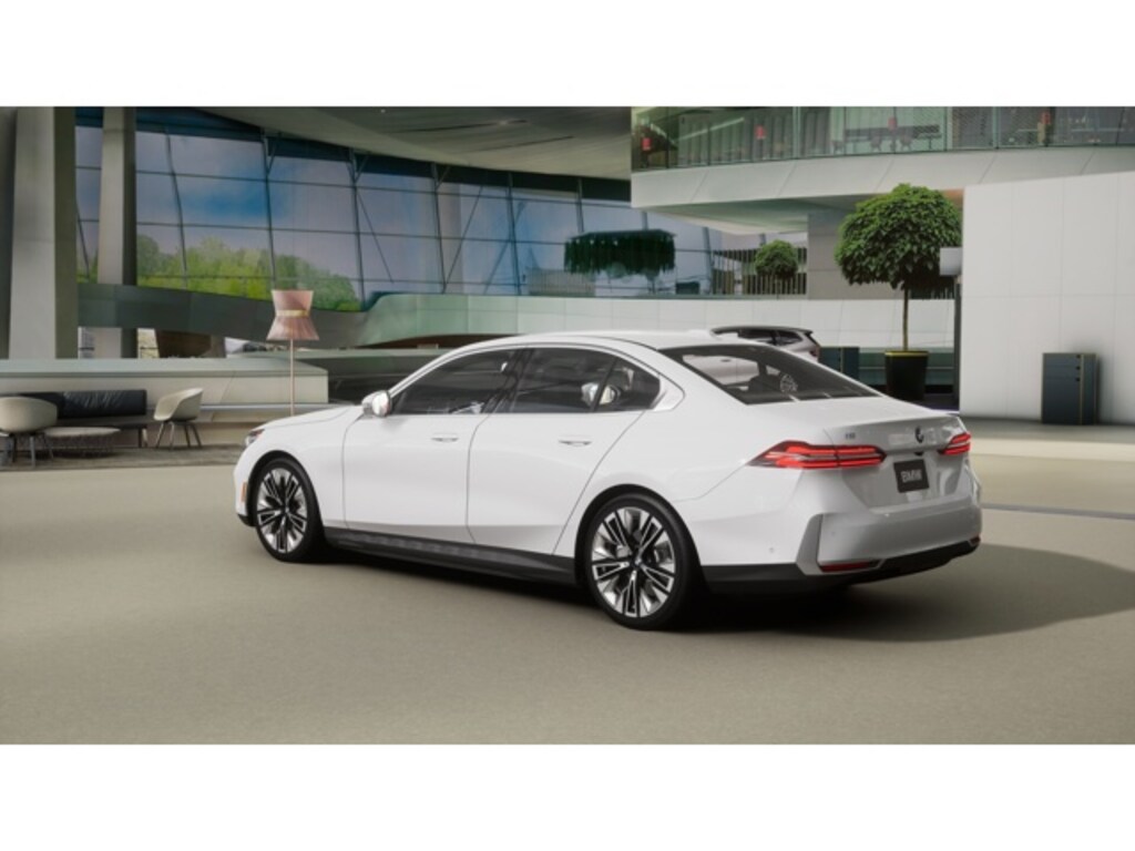 New 2026 BMW i5 xDrive40 Sedan