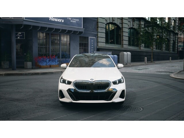 2026 Bmw 550e xDrive photo 3
