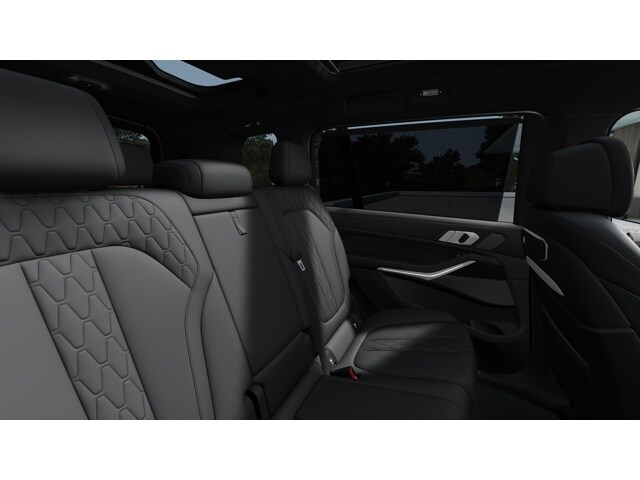 2026 BMW X7 M60i - Photo 38