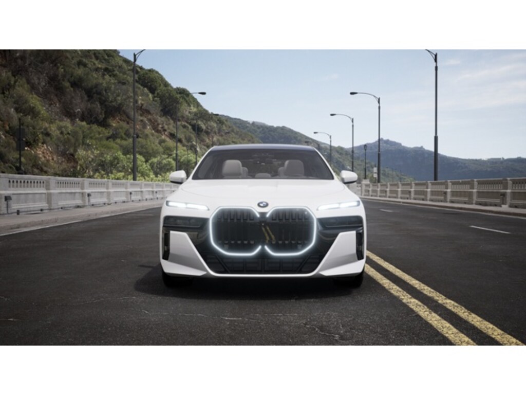 New 2026 BMW 740i xDrive Sedan