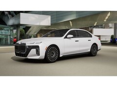 2025 BMW 740i