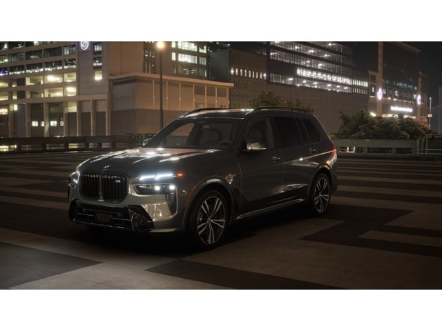 2026 BMW X7 M60i's photo