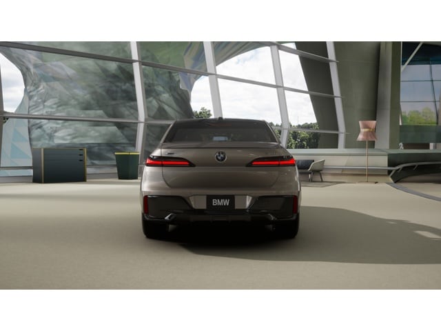 2025 BMW 7 Series 760i - Photo 36