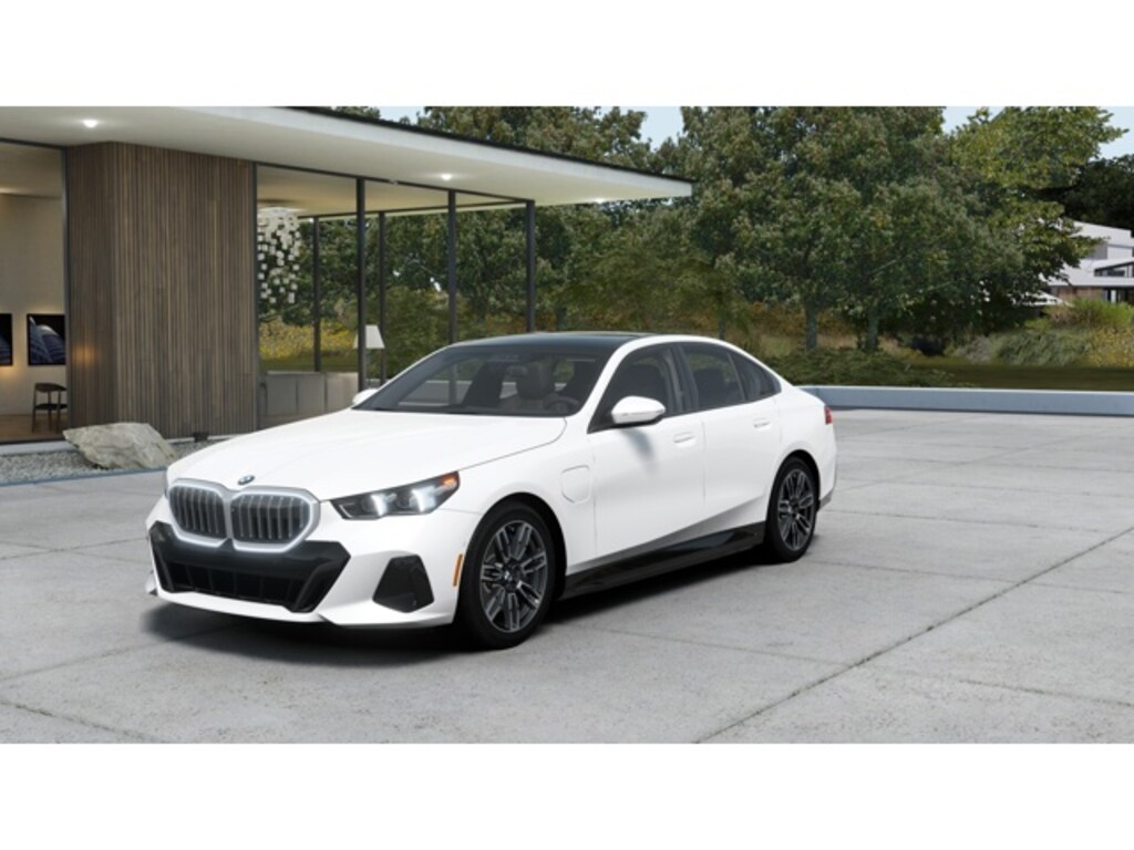New 2027 BMW 550e Sedan