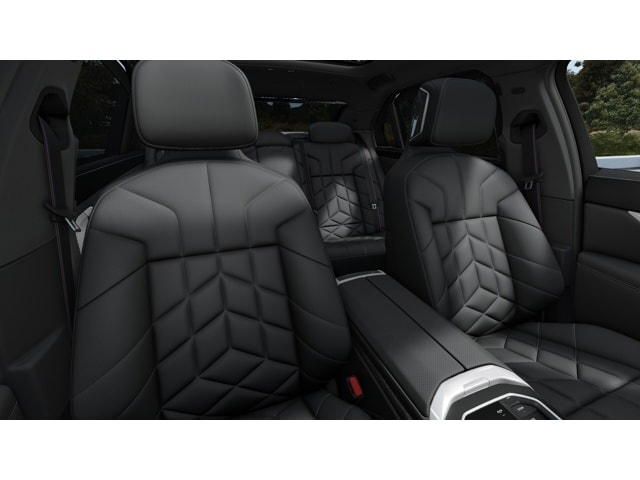 2025 BMW 7 Series 740i - Photo 43