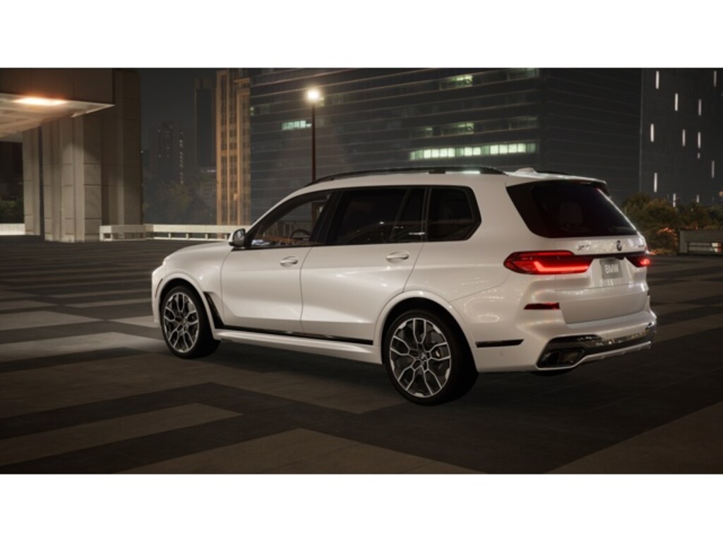 New 2026 BMW X7 xDrive40i SUV