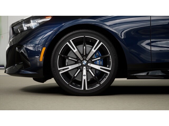 2026 BMW 5 Series 530i - Photo 36