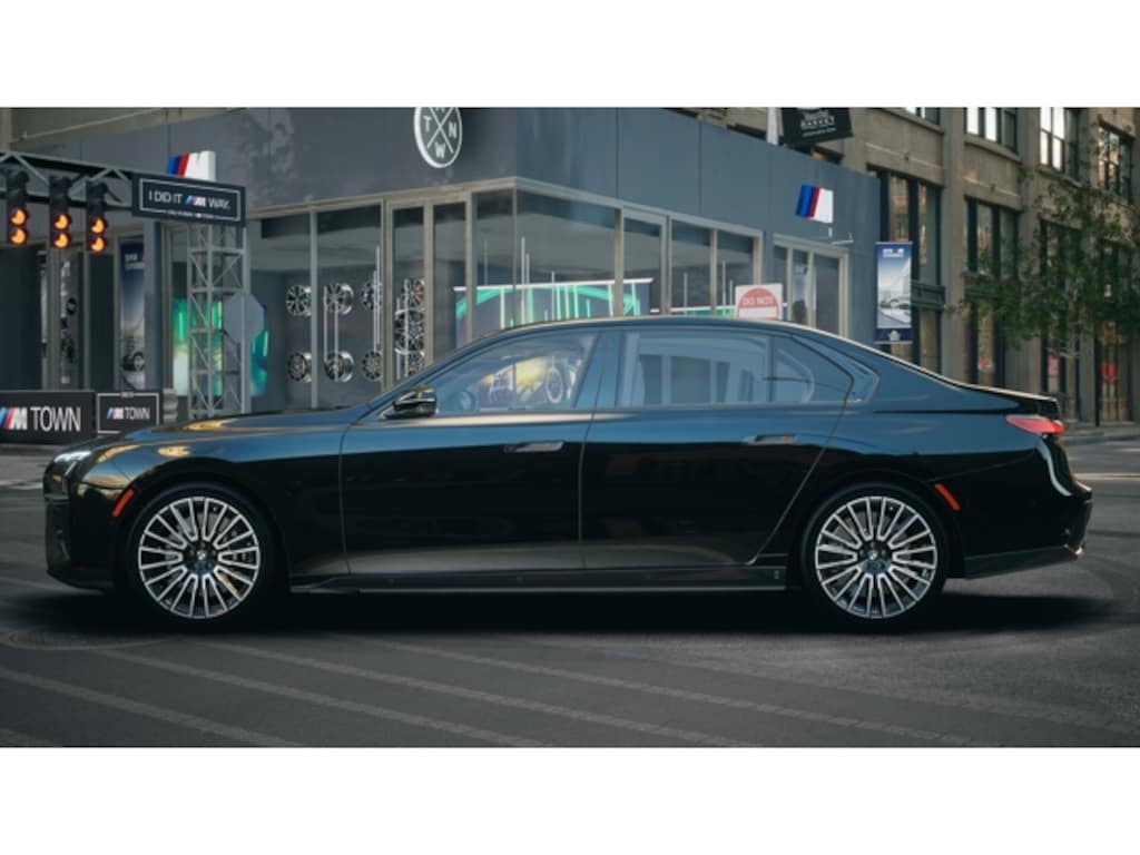 New 2026 BMW 740i Sedan