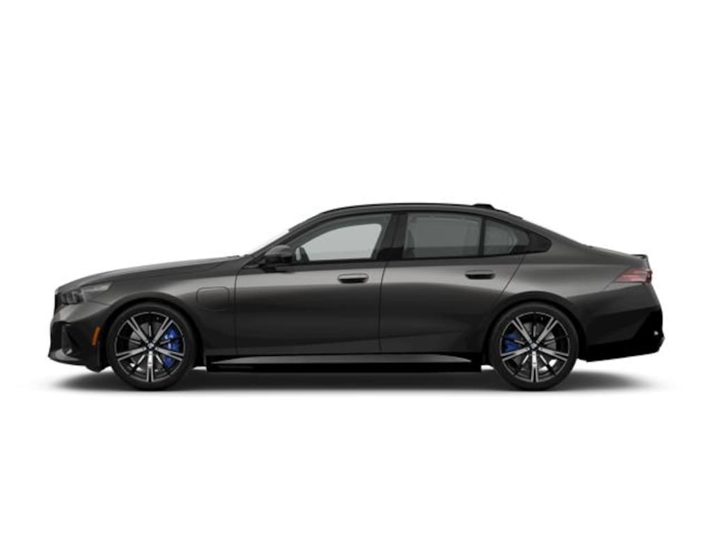 New 2026 BMW 550e xDrive Sedan