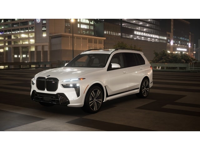 X7 M60i SUV