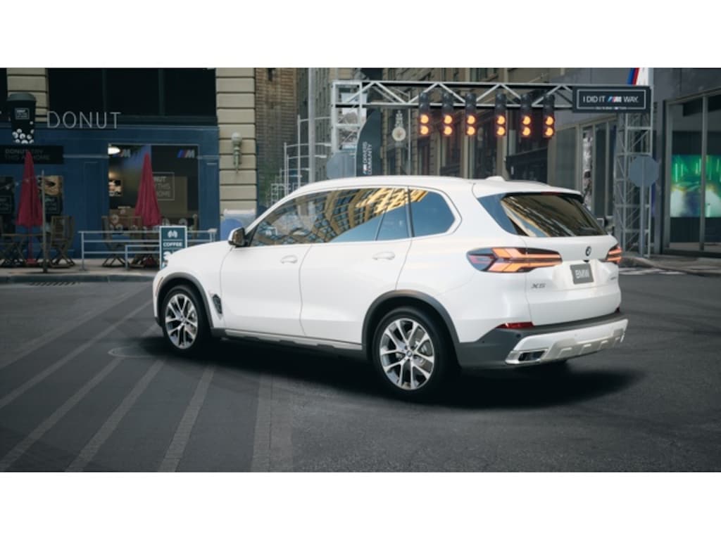 New 2026 BMW X5 sDrive40i SUV