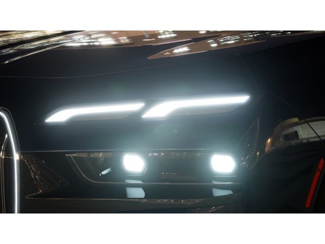 2026 BMW 7 Series 750e - Photo 49