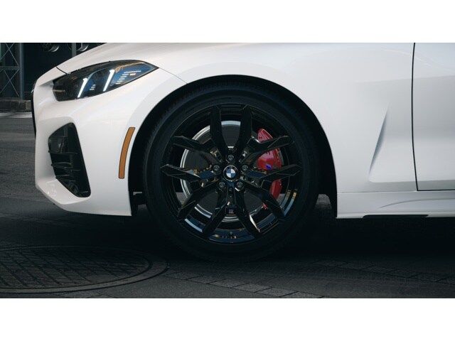 2026 BMW 4 Series M440i - Photo 25