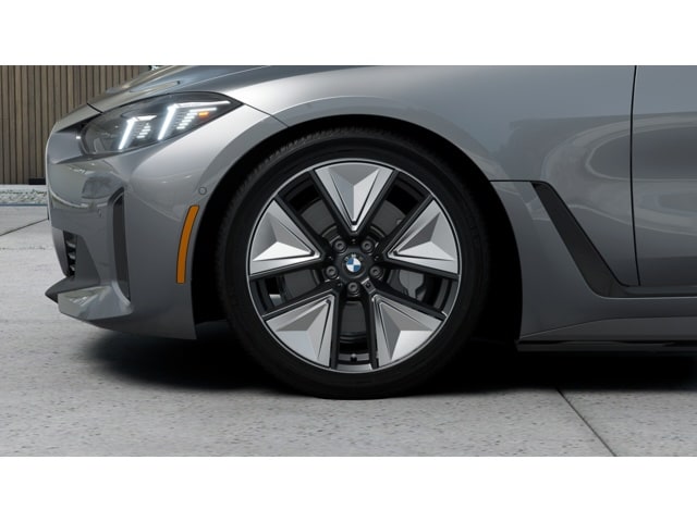 2026 BMW i4 40 - Photo 28