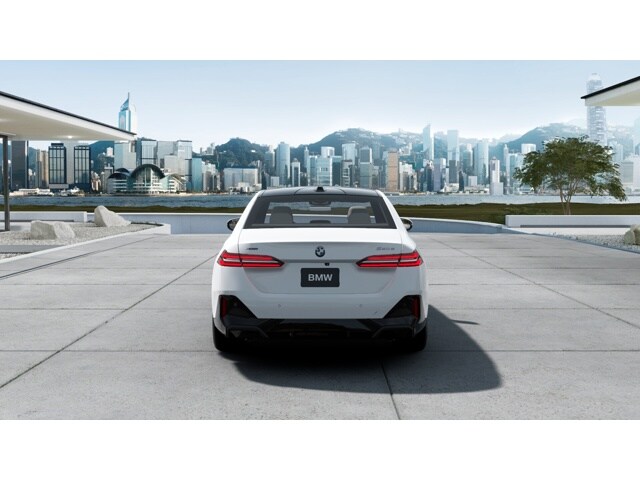 2026 BMW 5 Series 550e - Photo 24