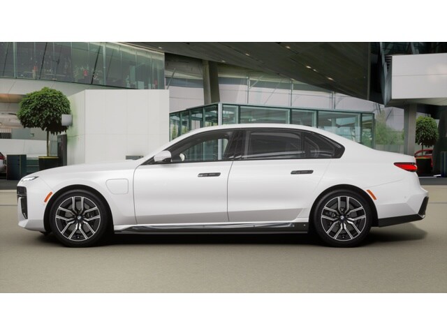 2026 Bmw 750e photo 4