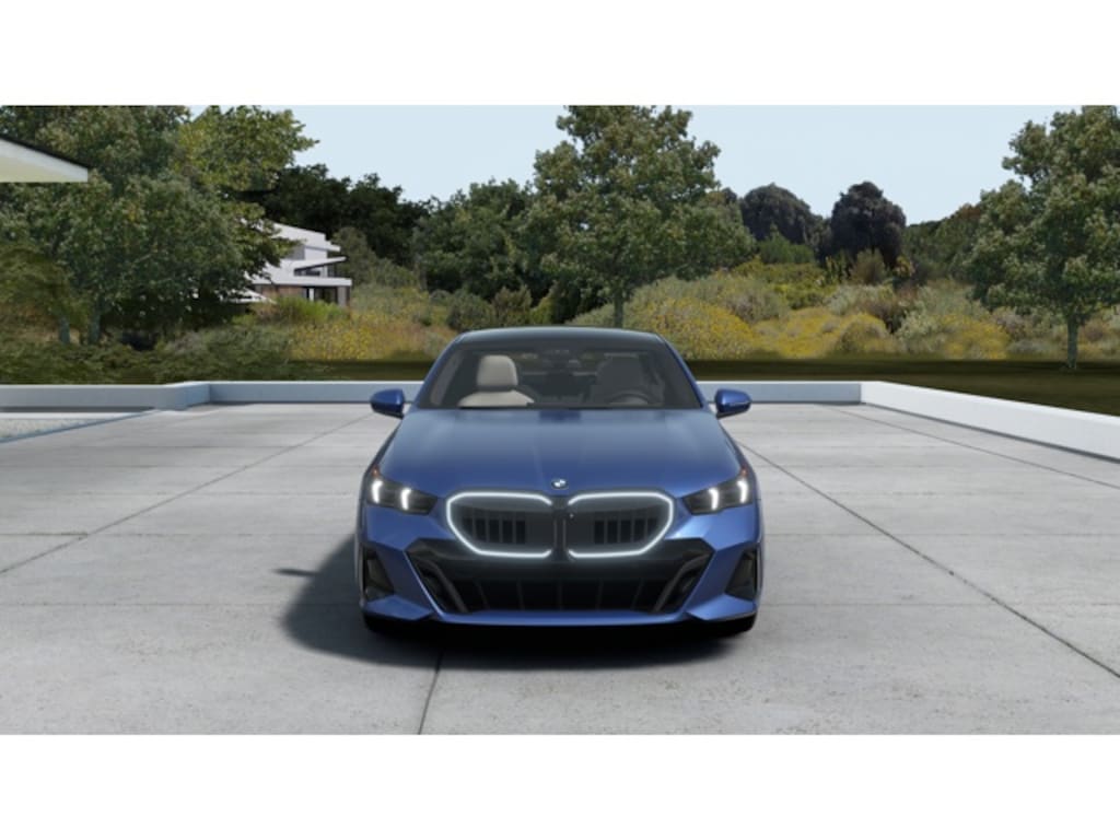 New 2027 BMW 550e xDrive Sedan
