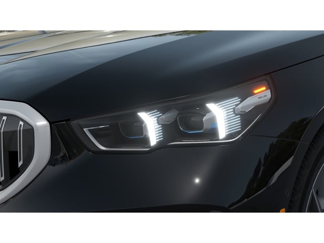 2026 BMW 5 Series 530i - Photo 31