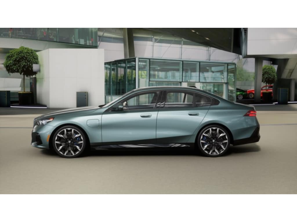 New 2027 BMW 550e xDrive Sedan