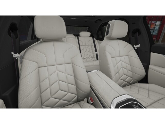 2025 BMW 7 Series 760i - Photo 11