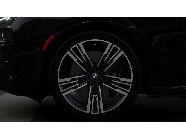 2025 BMW 7 Series 760i - Photo 36
