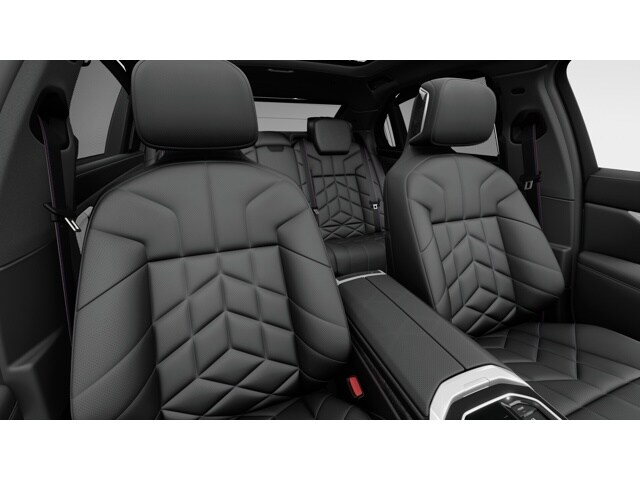 2025 BMW i7 50 - Photo 11