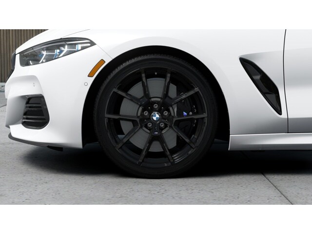2026 BMW 8 Series M850i - Photo 35