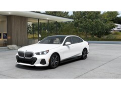 2026 BMW 550e xDrive Sedan